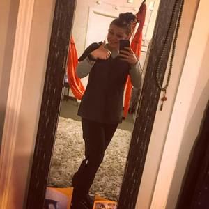 Meet your Posher, Alicia